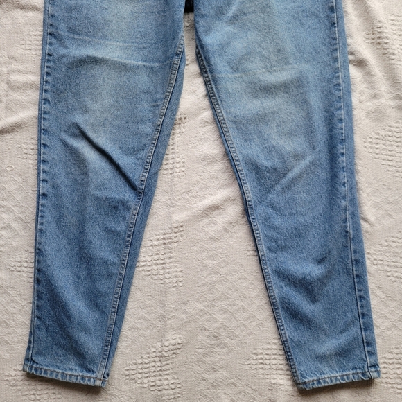 Levi's Vintage 816 Orange Tag Ladies/Unisex High-Raise Tapered Medium Wash Jean - Picture 3 of 10